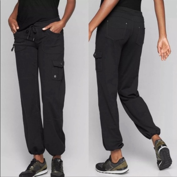 Athleta Bettona Boyfriend Cargo Jogger 